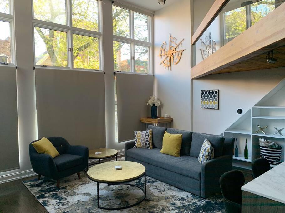 Lincoln Park Light-Filled Loft Apartment Chicago Exterior photo