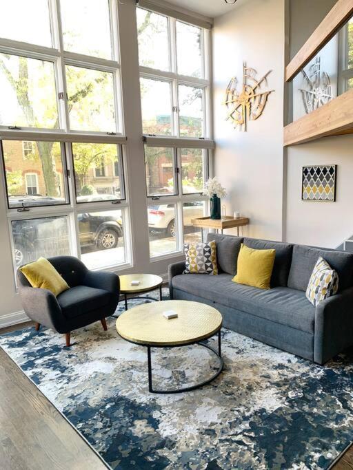 Lincoln Park Light-Filled Loft Apartment Chicago Exterior photo