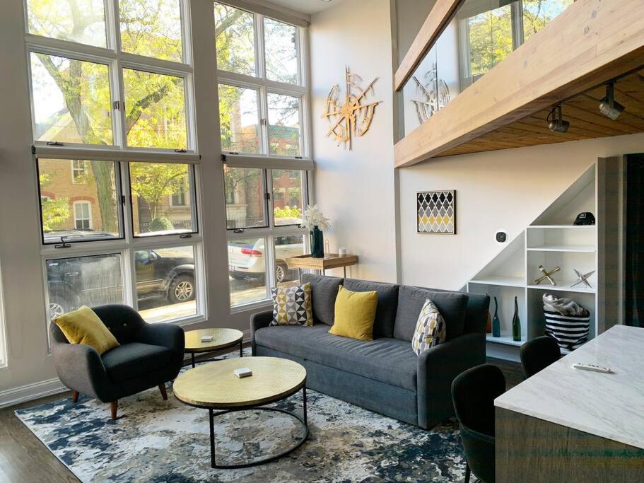 Lincoln Park Light-Filled Loft Apartment Chicago Exterior photo